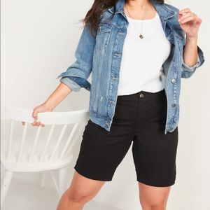 Old Navy Low Rise Classic Walking / Bermuda Cotton Twill Shorts Black 🖤 Pockets
